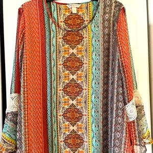 Awesome flowy tunic NWOT